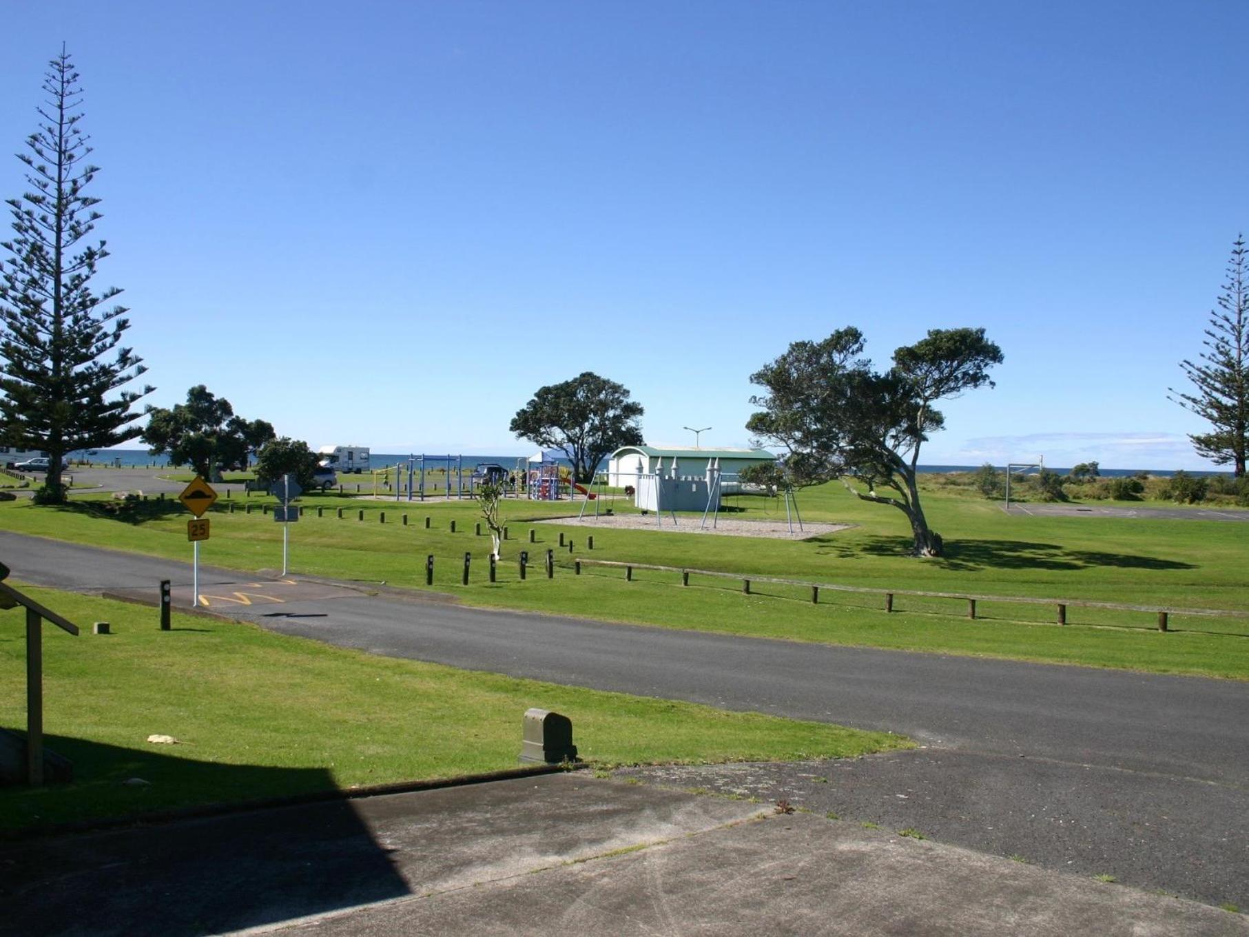 Mollies Place - Waihi Beach Holiday Unit Exteriör bild